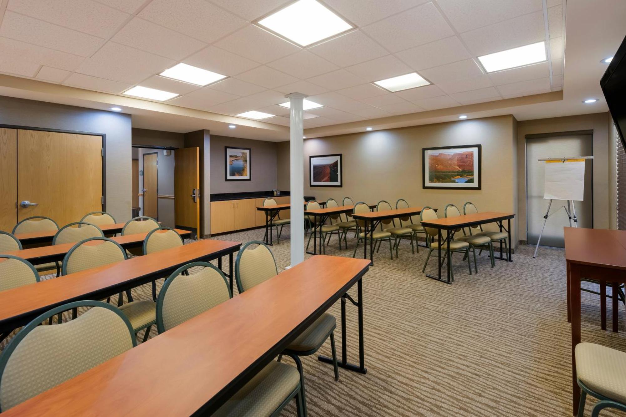 Hotel Comfort West 3*